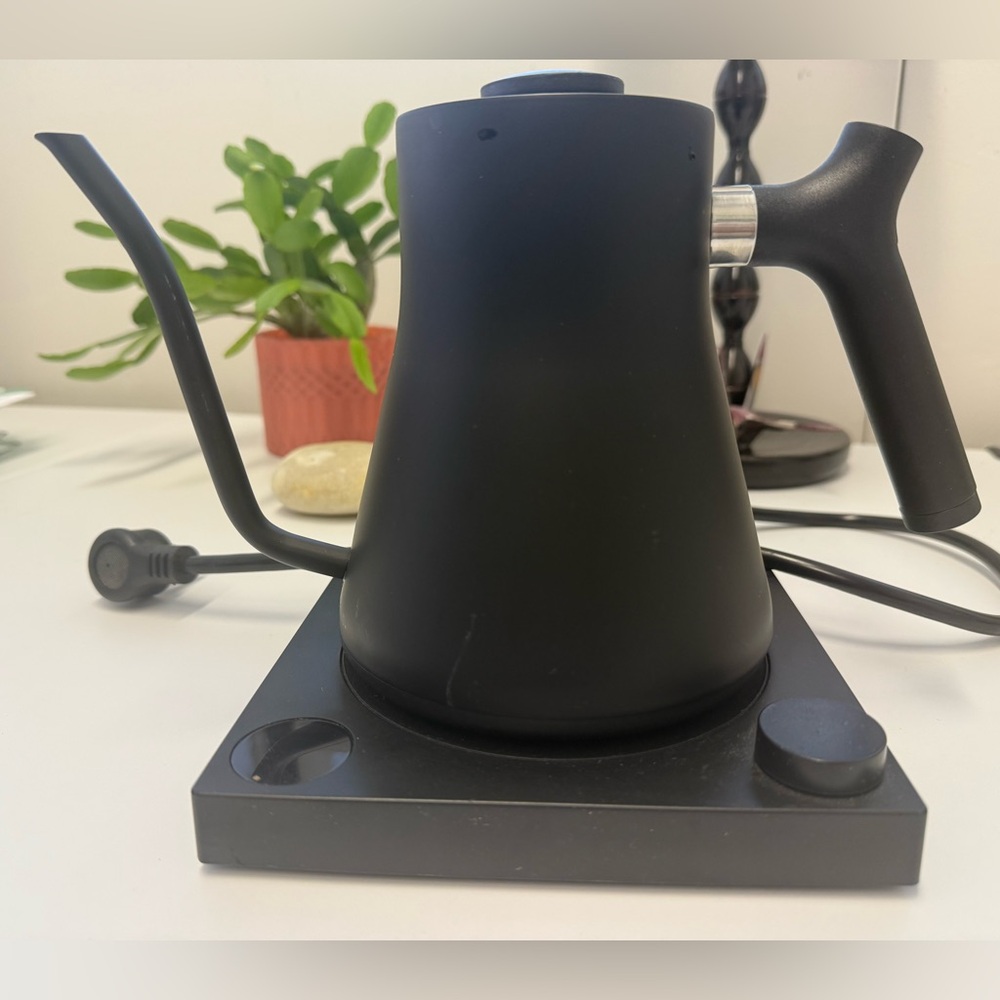 Fellow Matte Black Stagg EKG Electric Pour Over Kettle